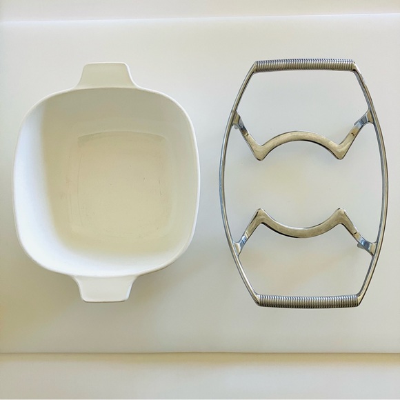 Corningware Set: Casserole, Cradle & Pyrex glass cover - Picture 6 of 9